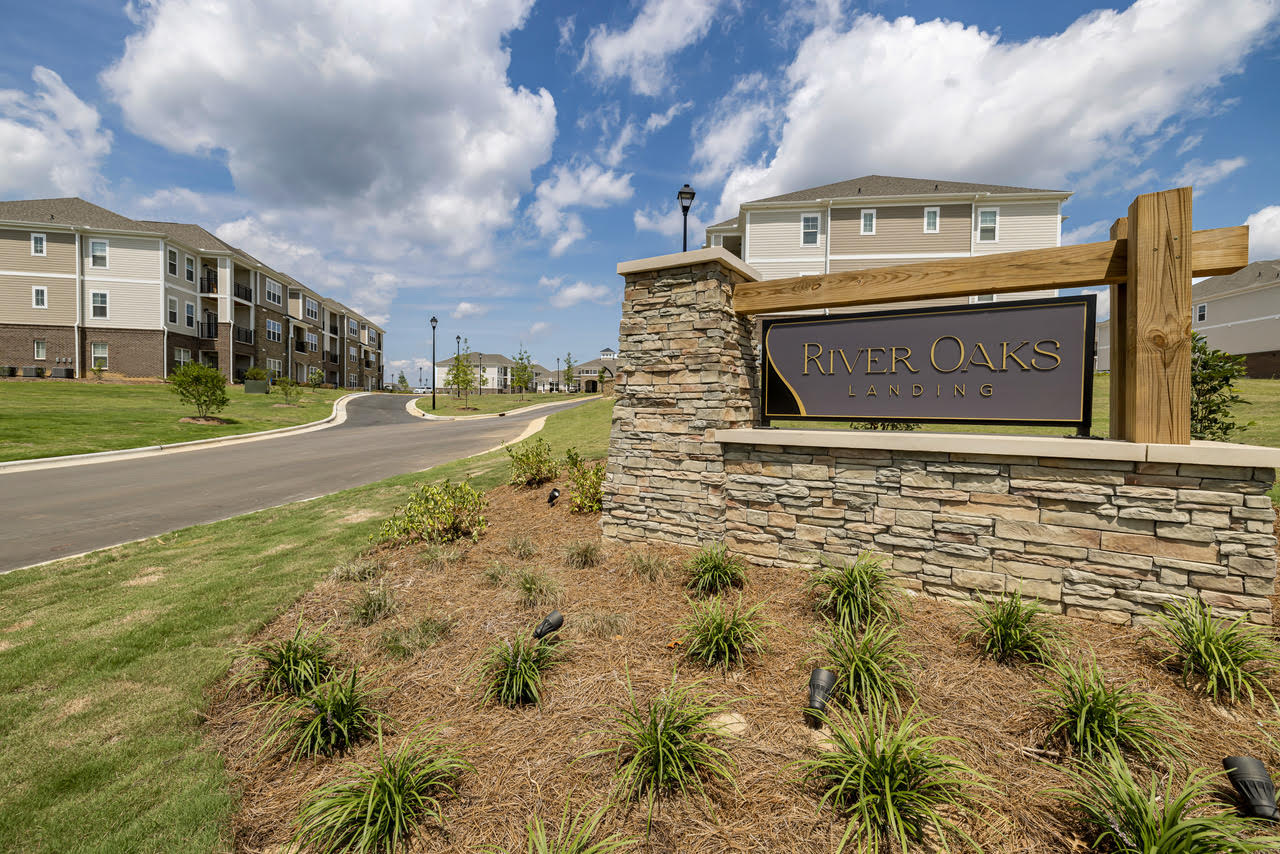 river-oaks-landing